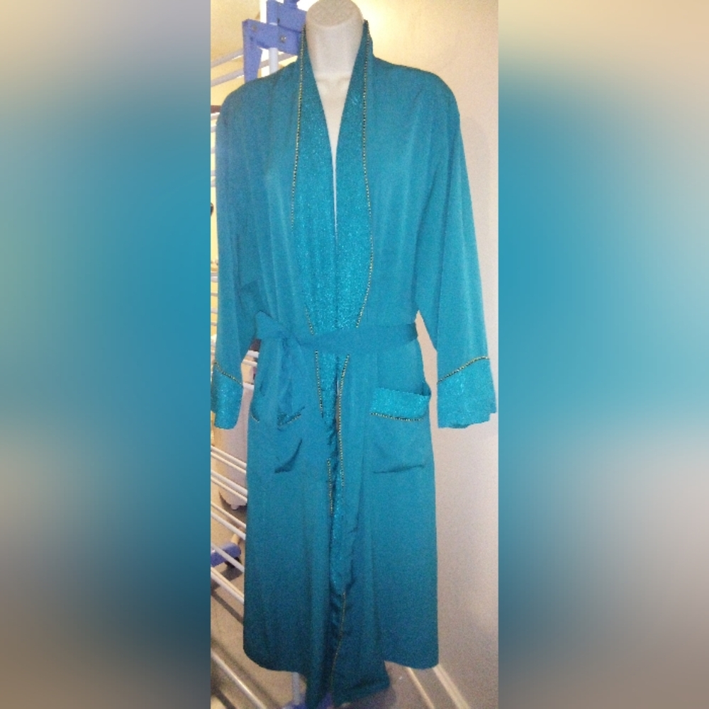 Women's Victoria Secret Robe Size S Holiday Christmas